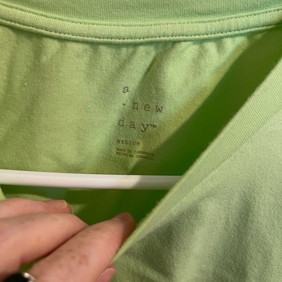 A New Day Light Green Puff Sleeve Top - Picture 2 of 7